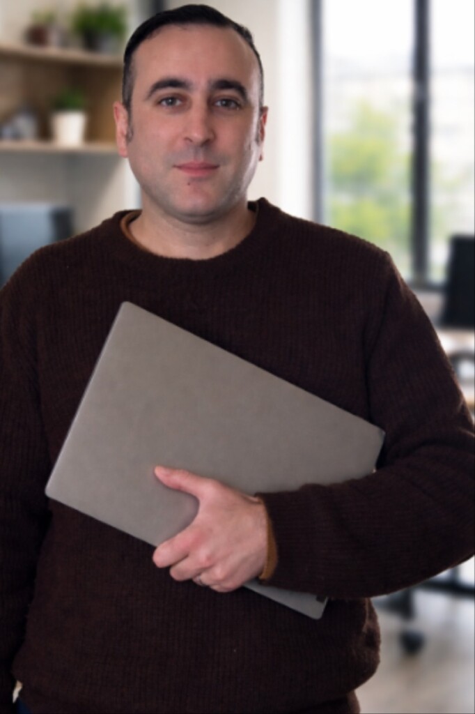 Technicien informatique intervenant en entreprise à Ambert
