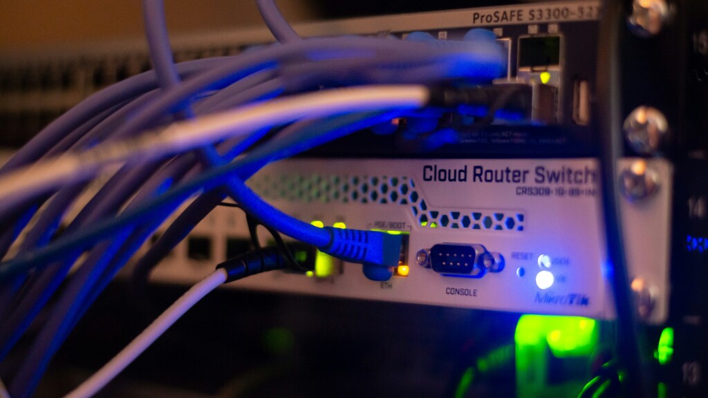Cybersécurité en entreprise : bonnes pratiques pour protéger postes et données